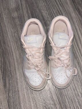 Kith Women’s Blush Pink & White Low-Top Sneakers